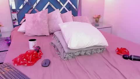 Snapshot of miakhalifa_7 chatting on February 24, 2:37 pm Mia Khalifa online show from February 24, 2:37 pm