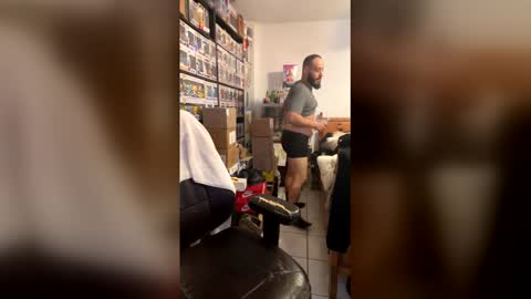 Mark online show from April 20, 7:00 am