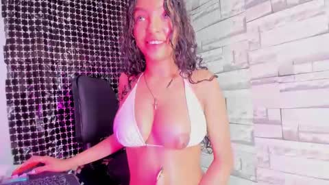 miakirshner_ online show from February 2, 4:11 pm