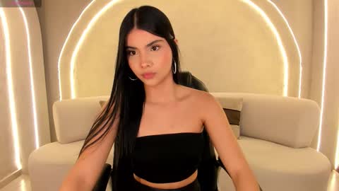 Call me Mia  online show from February 3, 7:08 pm