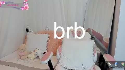 Snapshot of miamaiha chatting on December 17, 3:12 am mia 600am-1000am Colombia time online show from December 17, 3:12 am