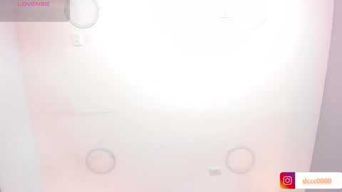 Snapshot of miamidnight1 chatting on December 30, 3:24 pm Mia online show from December 30, 3:24 pm