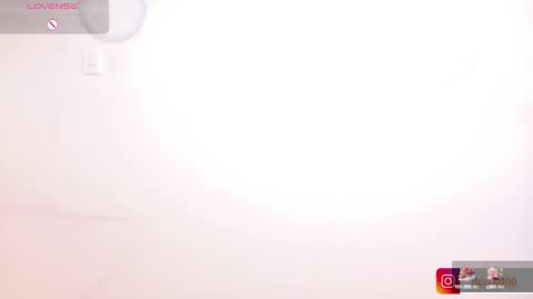 Snapshot of miamidnight1 chatting on January 7, 3:33 pm Mia online show from January 7, 3:33 pm