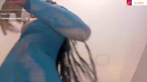 Snapshot of miamidnight1 chatting on March 5, 3:29 pm Mia online show from March 5, 3:29 pm