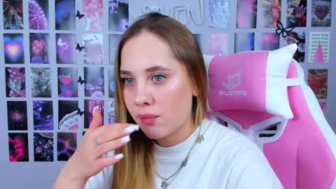 Snapshot of miamilas chatting on February 7, 8:55 am miamilas online show from February 7, 8:55 am