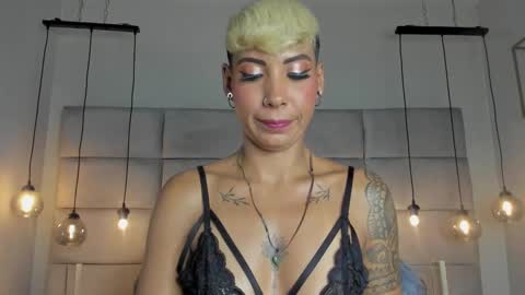 Snapshot of miamorgann chatting on January 24, 3:02 pm Mia Morgann online show from January 24, 3:02 pm