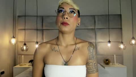 Snapshot of miamorgann chatting on January 29, 12:02 pm Mia Morgann online show from January 29, 12:02 pm