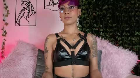 Snapshot of miamorgann chatting on October 1, 12:33 pm Mia Morgann online show from October 1, 12:33 pm