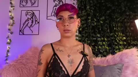 Snapshot of miamorgann chatting on October 8, 2:25 pm Mia Morgann online show from October 8, 2:25 pm