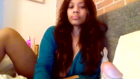 MiaMuffn online show from April 13, 8:03 pm