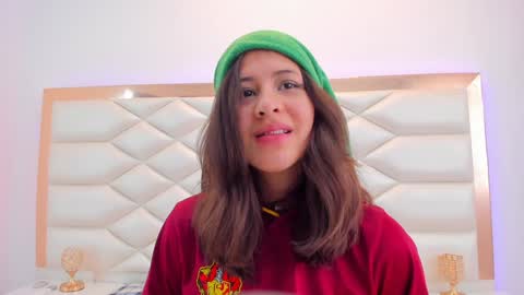 Sweetie Mia online show from January 13, 3:26 pm