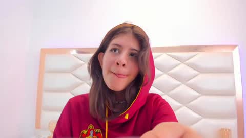 Sweetie Mia online show from January 13, 6:27 pm