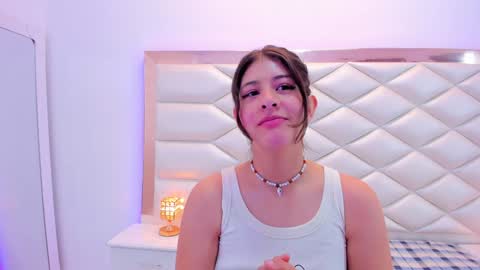 Sweetie Mia online show from January 15, 12:15 pm