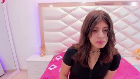 Sweetie Mia online show from March 3, 12:27 pm