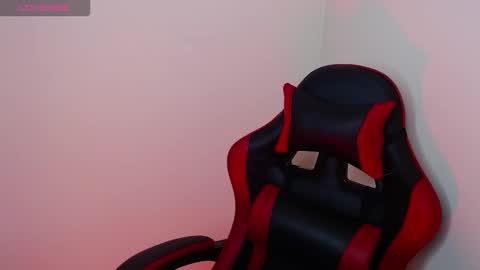 Snapshot of miarobinn_ chatting on September 15, 11:21 am miarobinn_ online show from September 15, 11:21 am