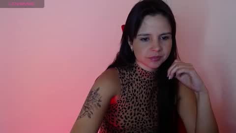 Snapshot of miarobinn_ chatting on September 24, 11:35 am miarobinn_ online show from September 24, 11:35 am