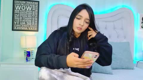 Mia Sweetth online show from October 9, 8:29 pm