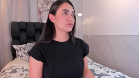 Snapshot of miavelvet1 chatting on November 23, 3:39 am miavelvet1 online show from November 23, 3:39 am