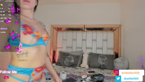 Mia Villalobos online show from December 28, 11:09 am