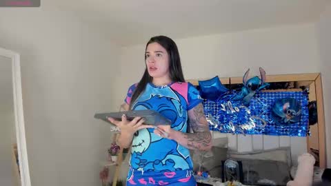 Mia Villalobos online show from February 10, 4:14 pm