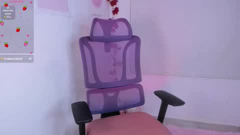 Snapshot of miawilsson_ chatting on November 14, 12:42 am Mia Wilsson online show from November 14, 12:42 am