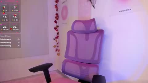 Snapshot of miawilsson_ chatting on November 30, 2:15 am Mia Wilsson online show from November 30, 2:15 am