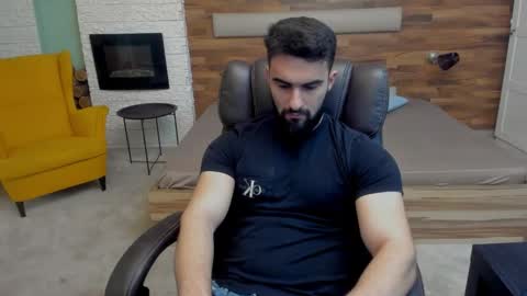 Snapshot of micahlane chatting on November 5, 5:29 am MicahLane online show from November 5, 5:29 am