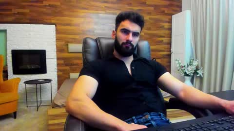 Snapshot of micahlane chatting on December 5, 6:00 am MicahLane online show from December 5, 6:00 am