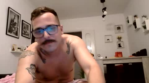 MILO MIAMI online show from May 23, 11:31 pm