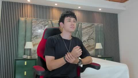 Snapshot of michaeel_blue chatting on October 5, 1:31 pm Michael online show from October 5, 1:31 pm