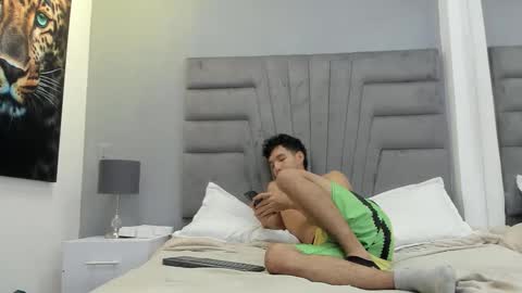 Michael Ross online show from January 15, 11:15 am