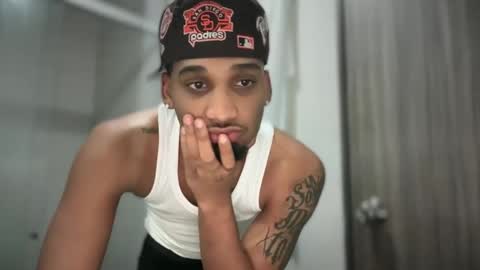 Angel online show from March 3, 2:26 pm