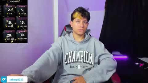 michael independent model  online show from October 7, 11:02 pm