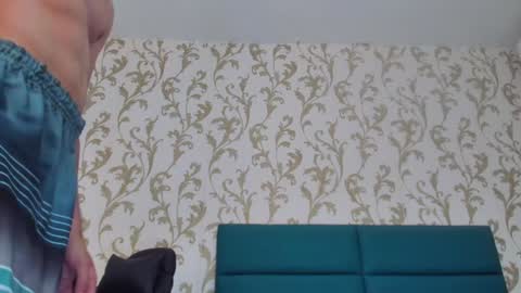 Snapshot of michael_magno chatting on December 25, 5:37 pm Michael Stevens online show from December 25, 5:37 pm