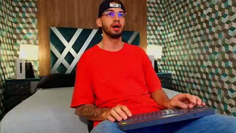 Snapshot of michael_magno chatting on September 10, 8:53 pm Michael Stevens online show from September 10, 8:53 pm