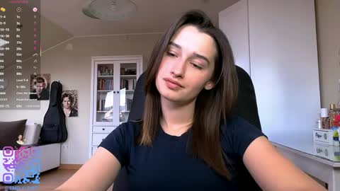 Emily online show from April 16, 2:29 pm