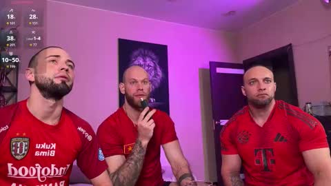 michaelbradley_for_u online show from March 18, 6:11 pm