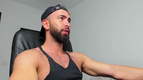 MichaelEvansx online show from December 8, 2:30 pm