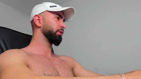 MichaelEvansx online show from December 23, 2:45 am