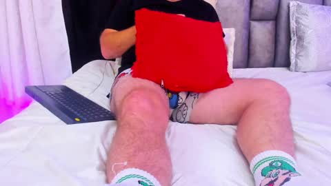 Snapshot of michaelhawtin chatting on January 8, 1:11 am Michael Contenido explcito online show from January 8, 1:11 am