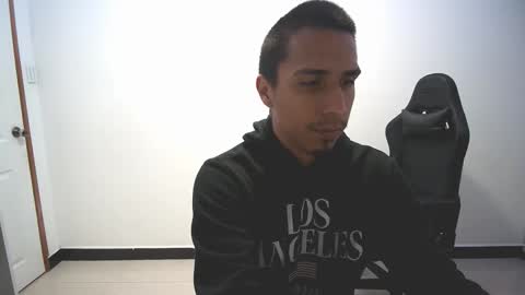 Snapshot of michaelhotbbc chatting on September 24, 3:32 am Michael online show from September 24, 3:32 am