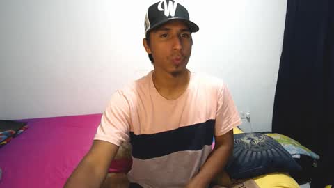 Snapshot of michaelhotbbc chatting on November 20, 3:28 am Michael online show from November 20, 3:28 am