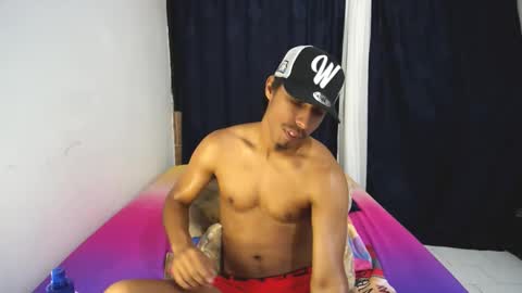 Snapshot of michaelhotbbc chatting on November 30, 5:11 am Michael online show from November 30, 5:11 am