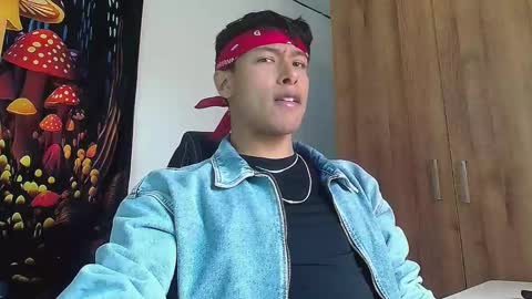 Snapshot of michaelstones chatting on March 12, 2:45 pm michaelstones online show from March 12, 2:45 pm