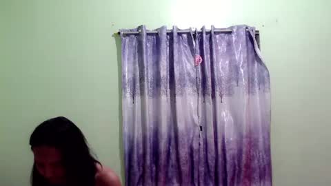 Snapshot of michaeltagocon chatting on December 19, 10:24 am My name is Kel 18. 53 short and petite... online show from December 19, 10:24 am