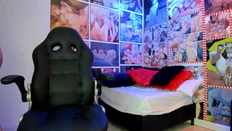 Snapshot of michel_lopez18 chatting on January 17, 11:06 am michel_lopez18 online show from January 17, 11:06 am