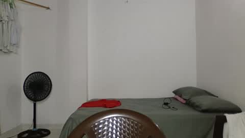 MichelandDavid online show from December 16, 10:04 pm