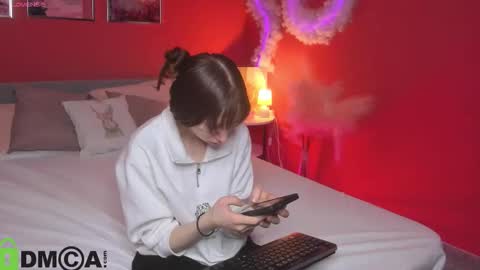 michele_mack online show from October 28, 2:37 am