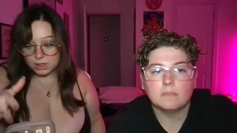 Snapshot of michelebussexx chatting on October 14, 12:33 am michelebussexx online show from October 14, 12:33 am