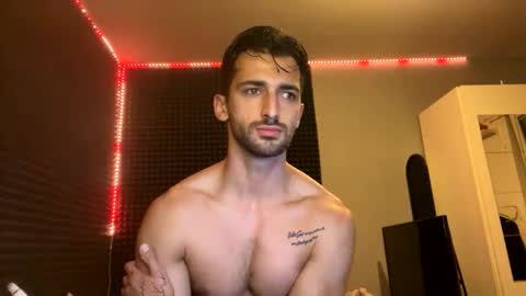 Snapshot of michelemagnetico chatting on September 12, 9:48 pm michelemagnetico online show from September 12, 9:48 pm